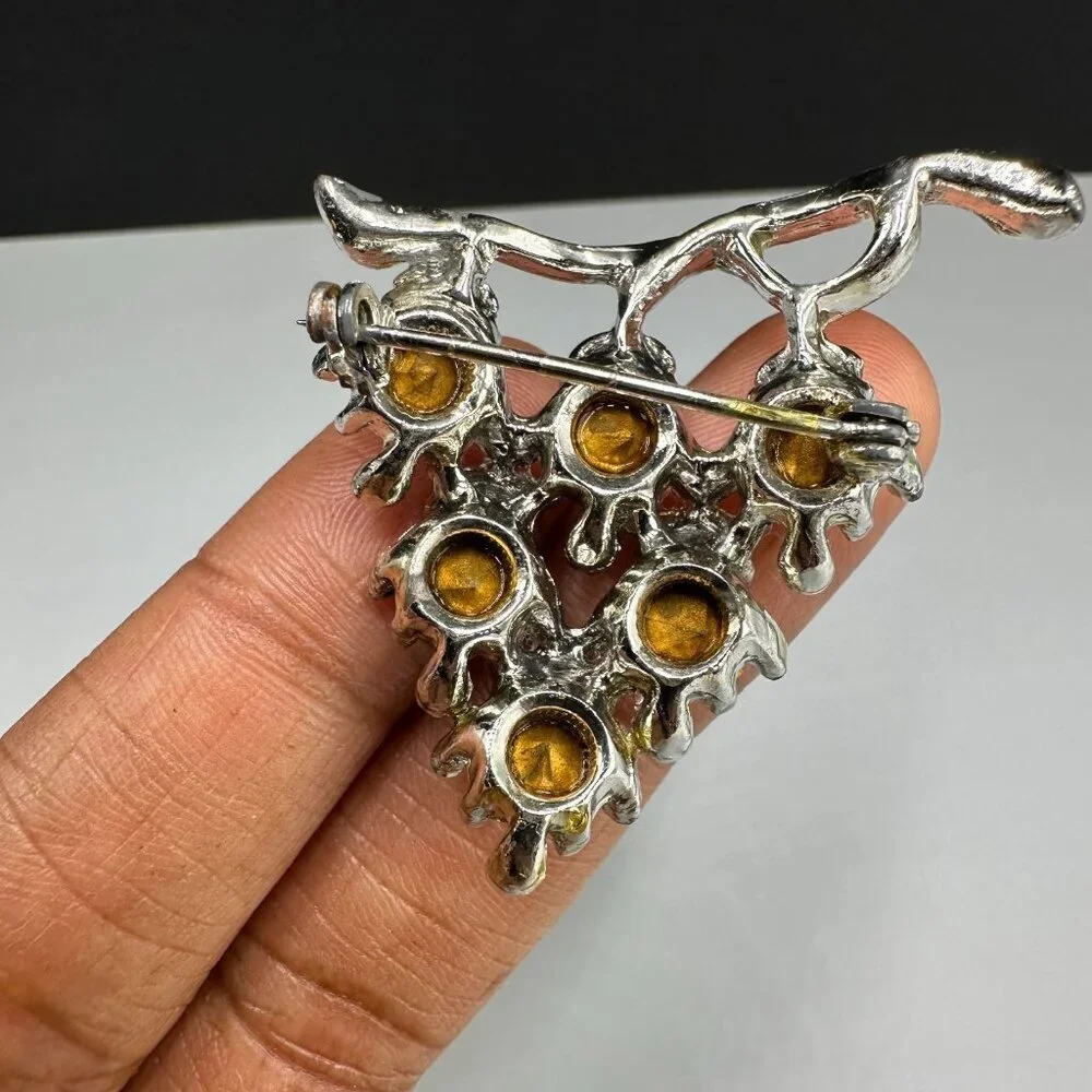 3/$30 Vintage Rhinestone Grape Cluster Brooch Silver Tone Fruit Statement Pin